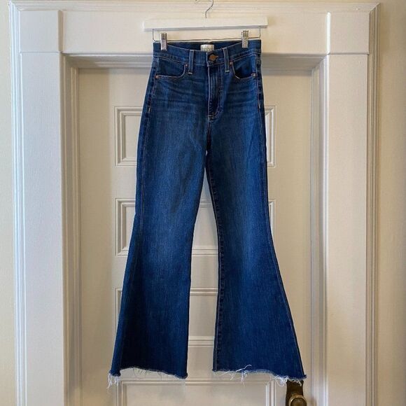 Alice + Olivia Beautiful High Rise Bell Flare Jeans in Soho Blues - Picture 2 of 9